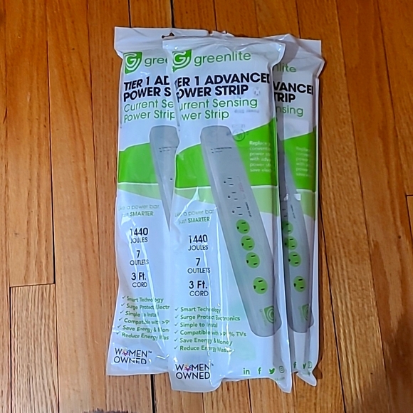 Lot of 3 greenlite tier 1 advance power strip. - Picture 1 of 4